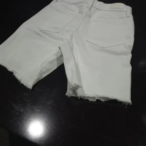 Hollister Ultra High-Rise Denim Shorts - Size 26 white - Picture 14 of 15